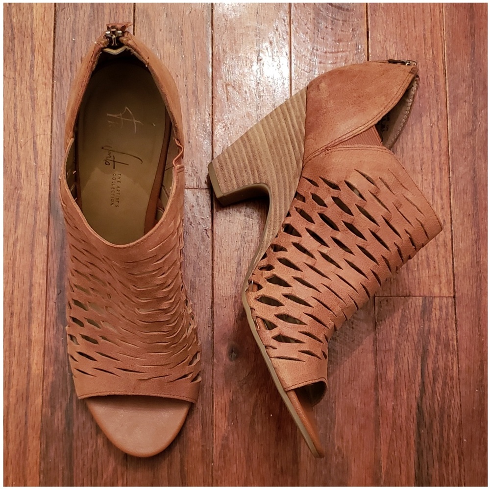 FRANCO SARTO HEELS / BOOTIES